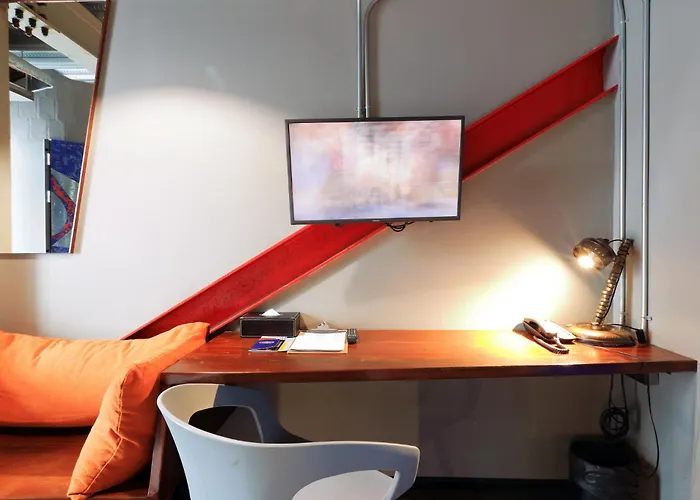 Mestyle Garage Hotel
