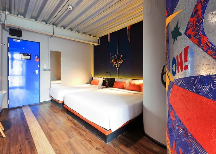 Mestyle Garage Hotel 3*