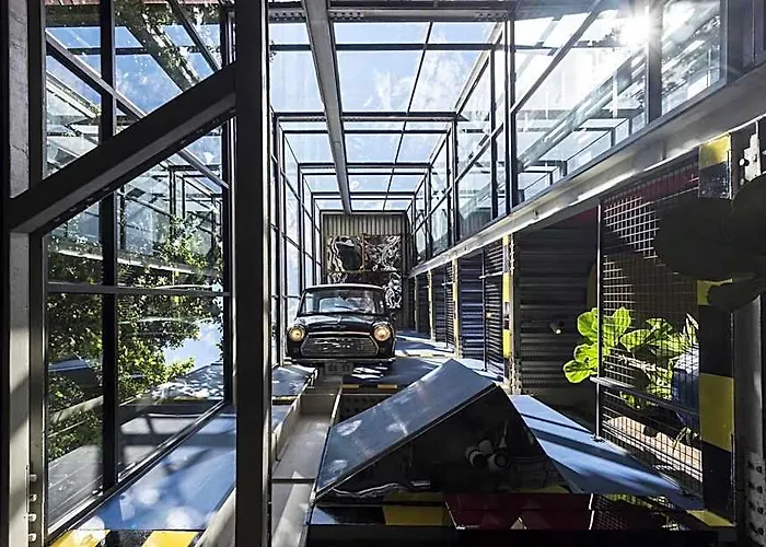 Mestyle Garage Hotel